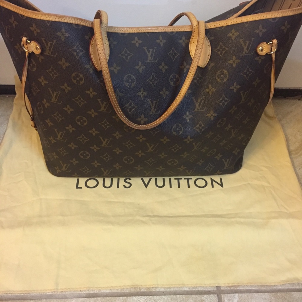 🔥SOLD🔥Louis Vuitton Neverfull GM Monogram